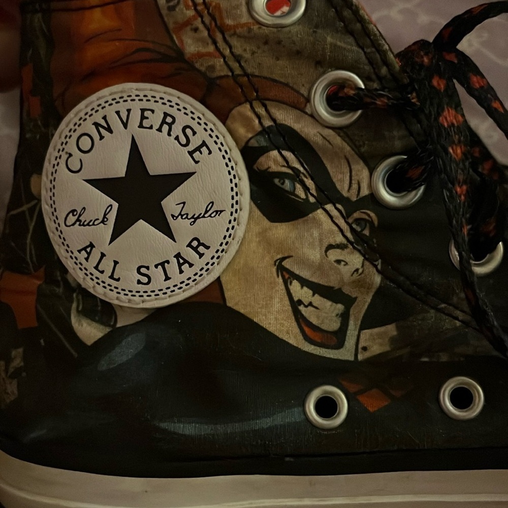 HARLEY Quinn High-Top Converse Chucks size 7 women or 5 men. Original laces!